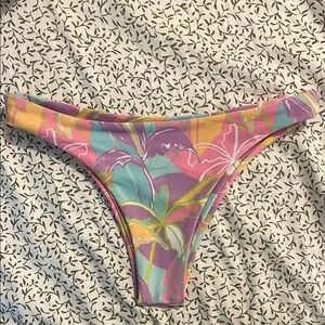 SKatie Dylan Bottoms in Palm Springs